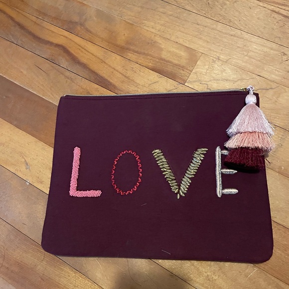 Stella and dot LOVE clutch purse. - Picture 2 of 4